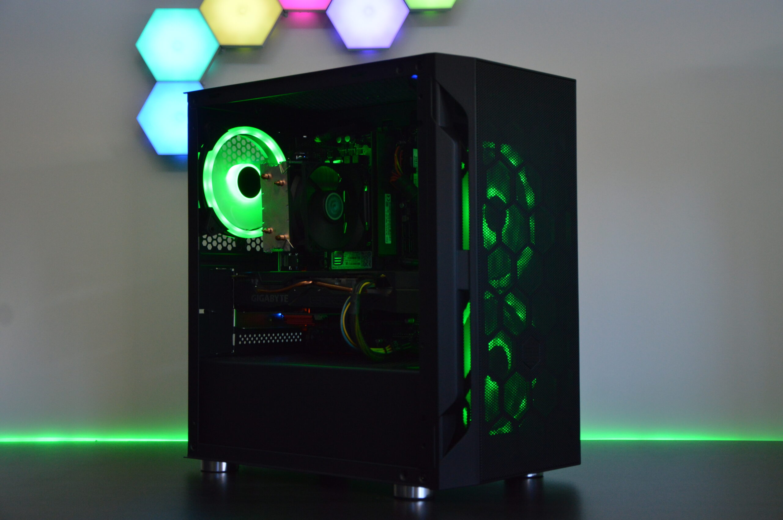 Intel i7 RGB Gaming PC - NVIDIA RTX Graphics, 1.5TB Storage, Wi-Fi, Windows 11 - Image 4