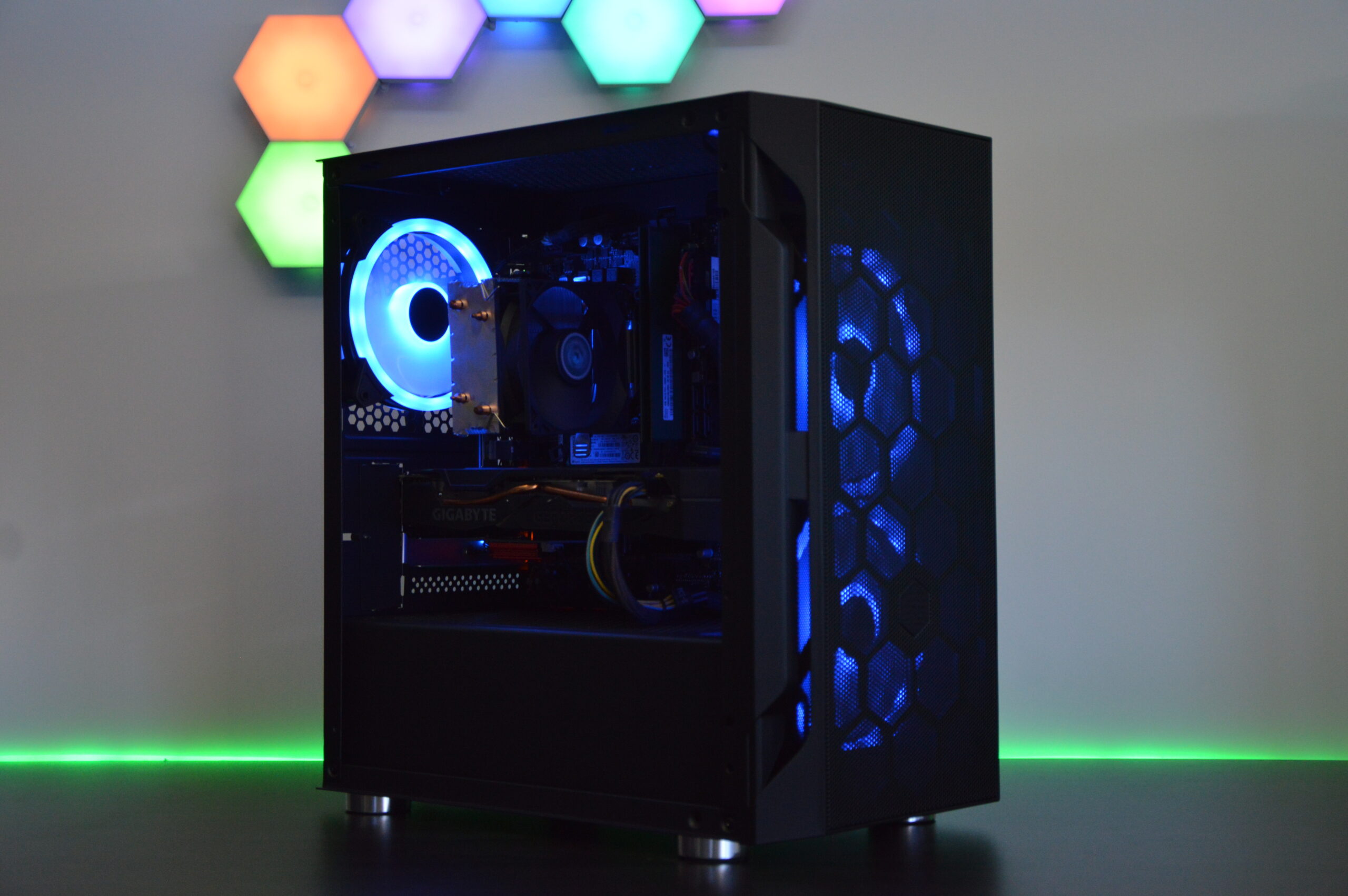 Intel i7 RGB Gaming PC - NVIDIA RTX Graphics, 1.5TB Storage, Wi-Fi, Windows 11 - Image 5