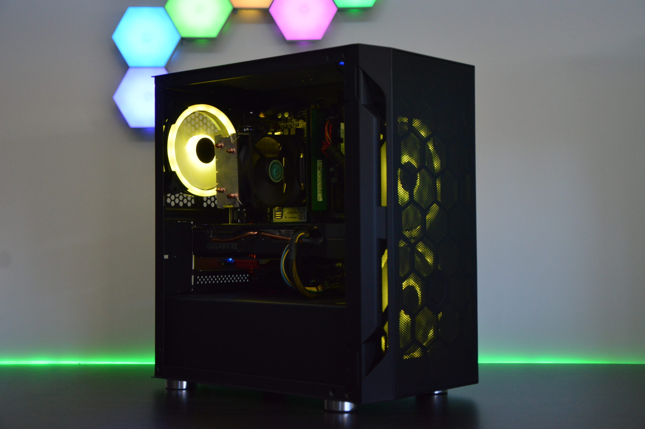 Intel i7 RGB Gaming PC - NVIDIA RTX Graphics, 1.5TB Storage, Wi-Fi, Windows 11 - Image 6