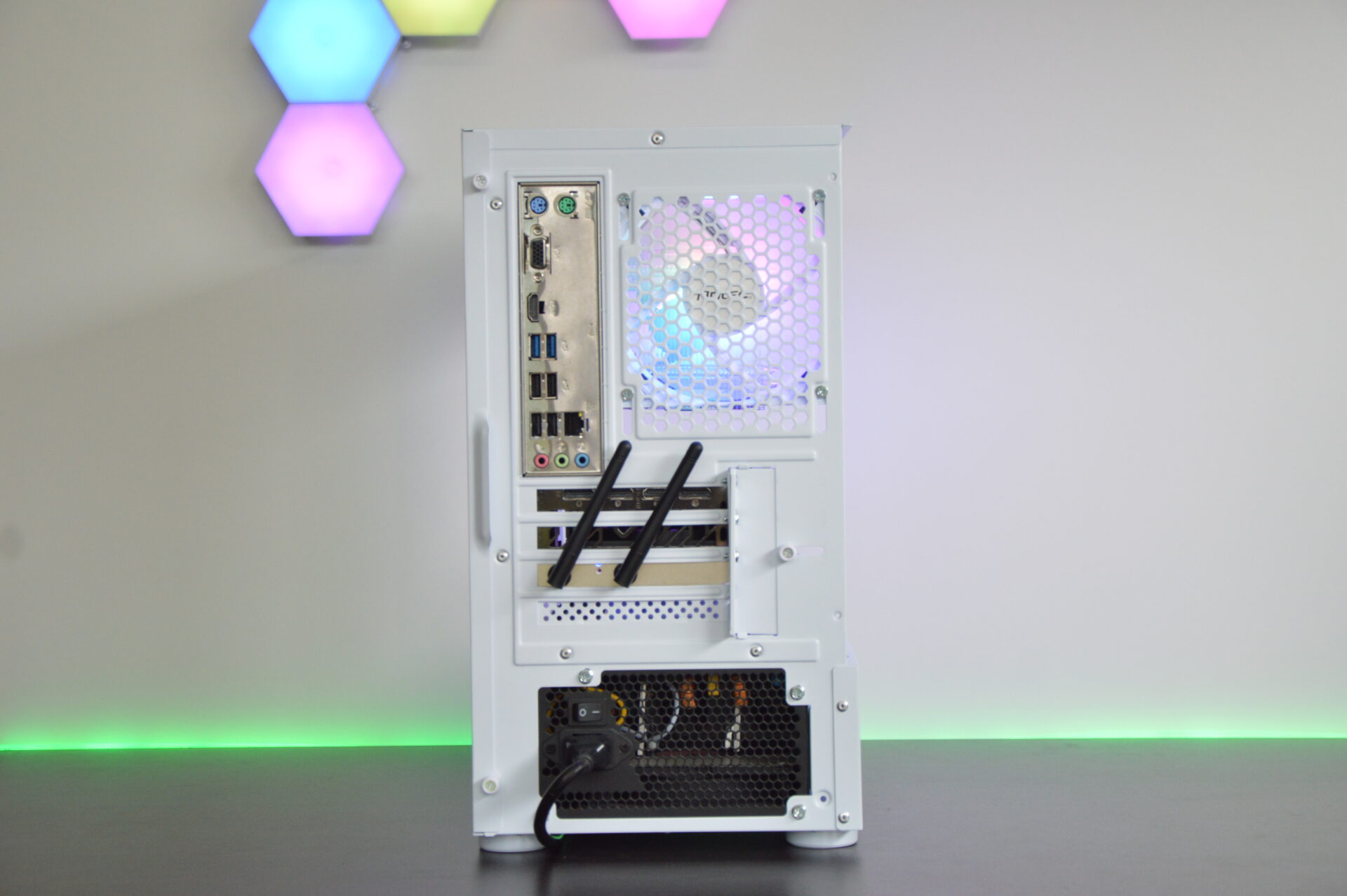 AMD Radeon RX 6600 White RGB Gaming PC - Intel 10th gen, 2TB+ Storage, Wi-Fi, Windows 11 - Image 5