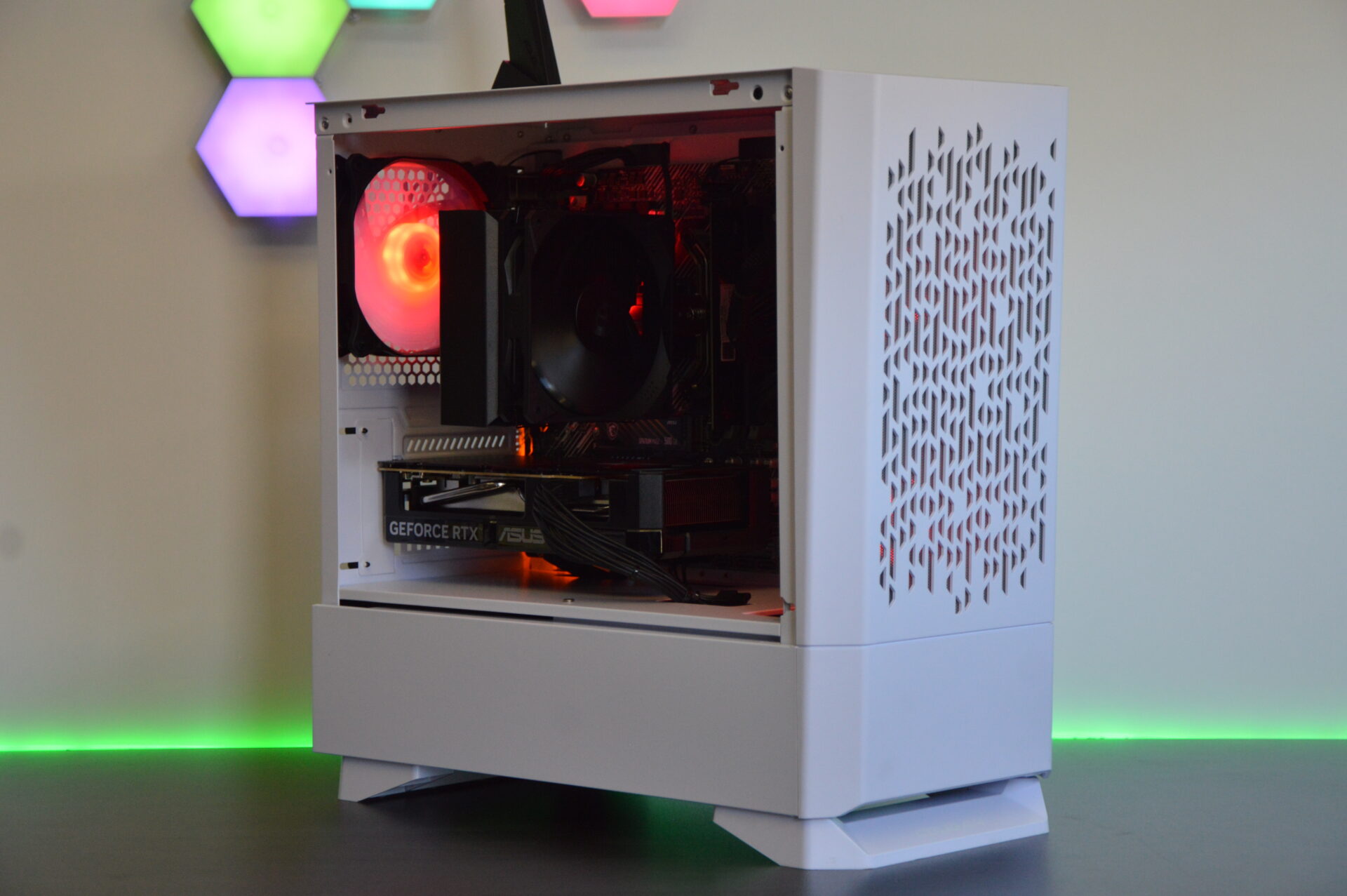 NVIDIA RTX 5060 White RGB Gaming PC - AMD Ryzen 5 CPU, 16GB DDR4, 500GB SSD, W11 - Image 2