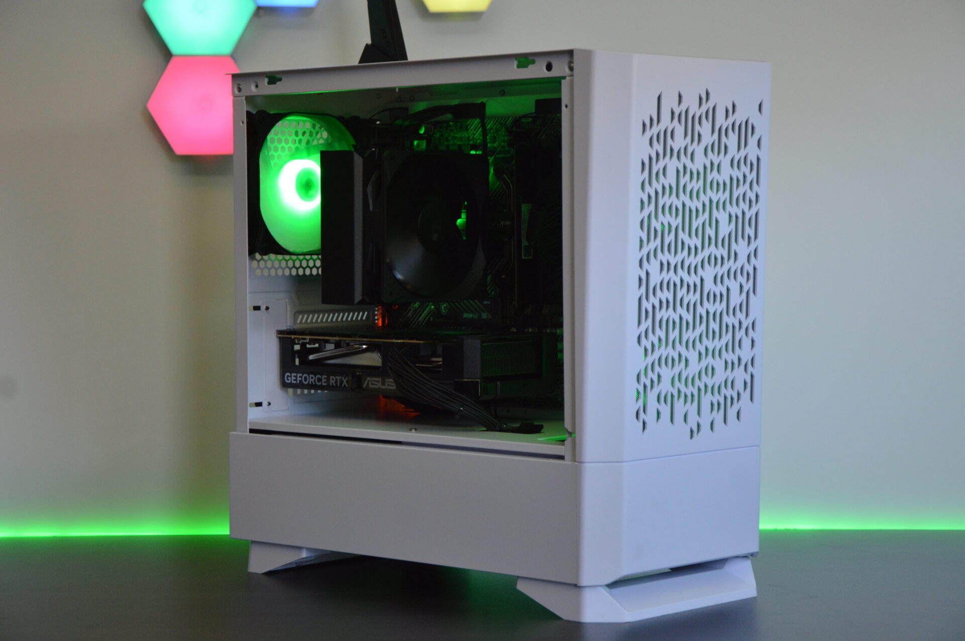NVIDIA RTX 5060 White RGB Gaming PC - AMD Ryzen 5 CPU, 16GB DDR4, 500GB SSD, W11 - Image 3