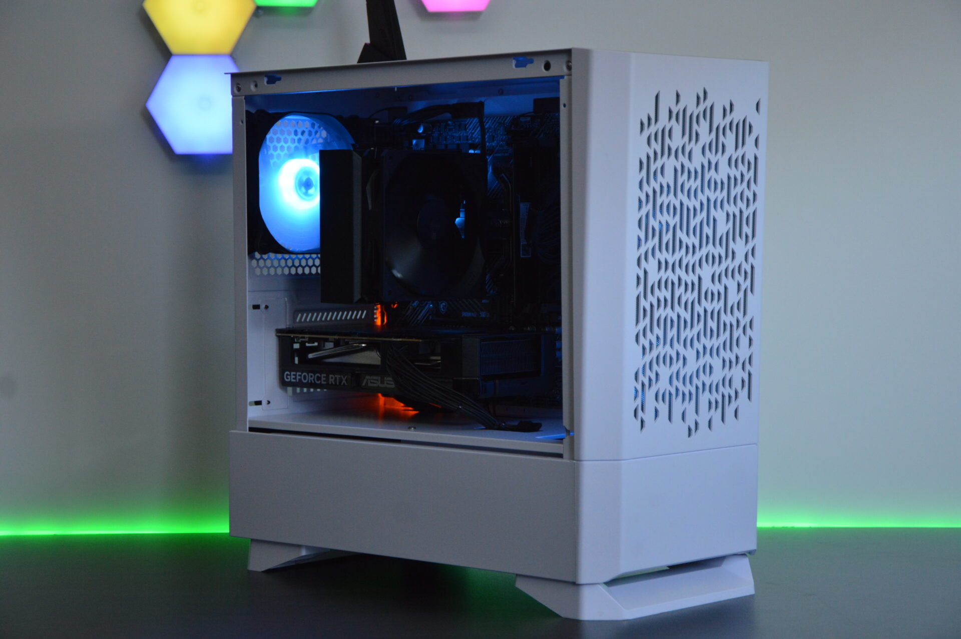 NVIDIA RTX 5060 White RGB Gaming PC - AMD Ryzen 5 CPU, 16GB DDR4, 500GB SSD, W11 - Image 7