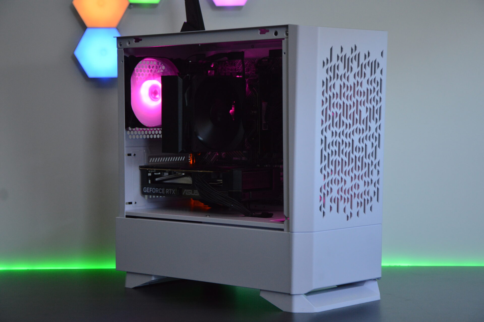 NVIDIA RTX 5060 White RGB Gaming PC - AMD Ryzen 5 CPU, 16GB DDR4, 500GB SSD, W11 - Image 8